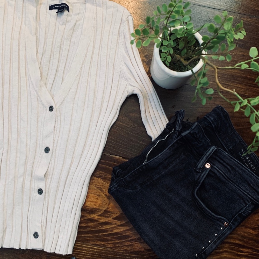 American Eagle Outfitters fitted crop cardigan